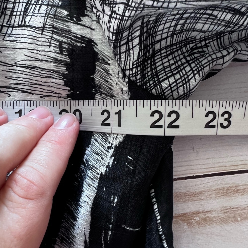Chicos Linen Abstract Art to Wear Jacket Black and White size XL - Picture 12 of 12
